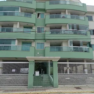 - Apto De Bombas Bombinhas